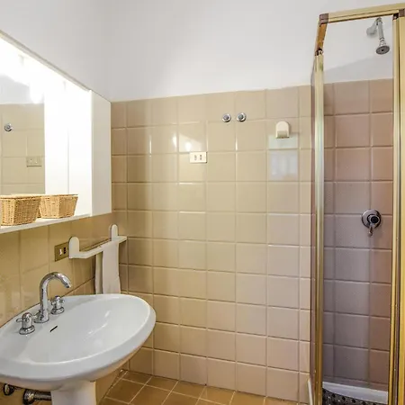 Gorgeous Apartment In Portaria With Wifi Exterior photo