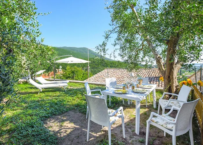 Gorgeous Apartment In Portaria With Wifi